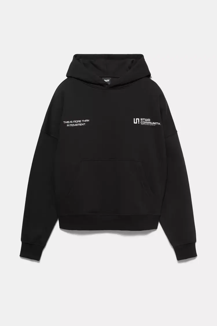 Sudadera-capucha-STWD.webp