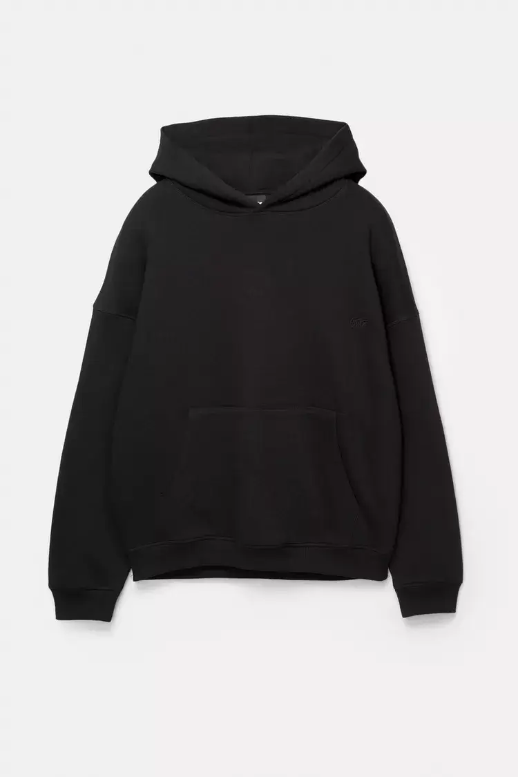 Sudadera-capucha-bordado-STWD-22.webp