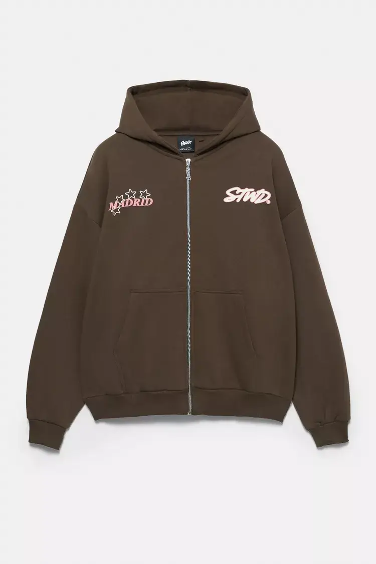 Sudadera-capucha-cremallera-STWD-Madrid.webp