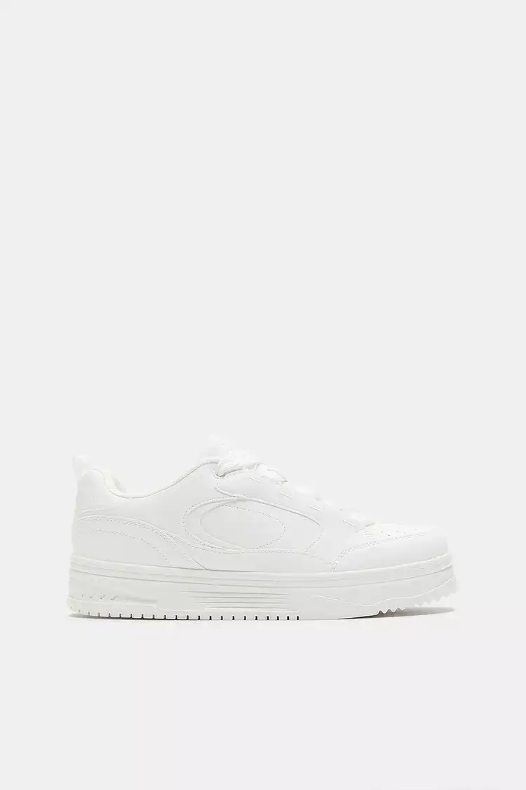 Zapatillas-deportivas-STWD.webp